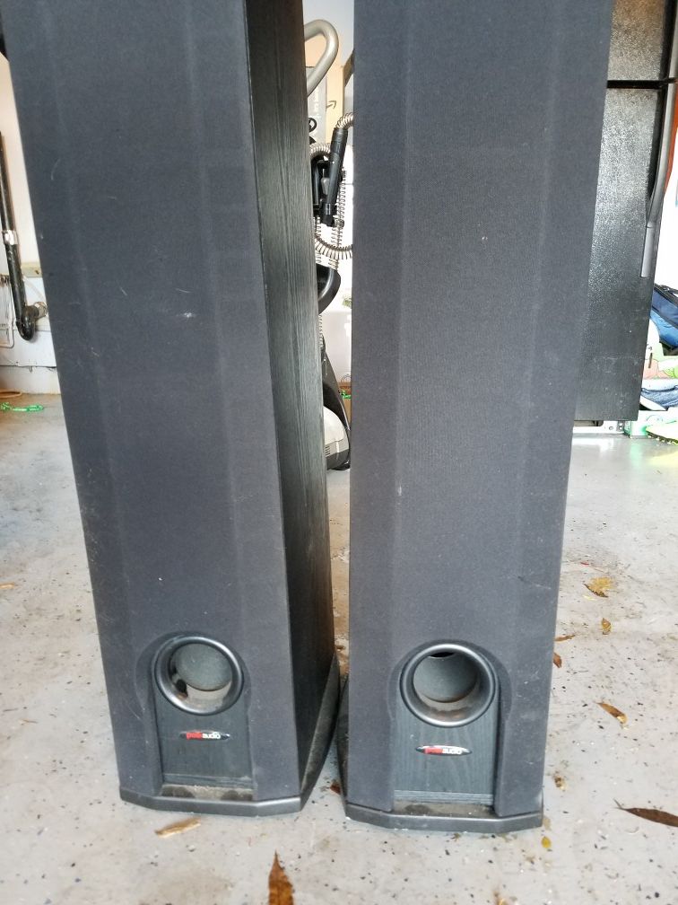 Polk adio tower speakers