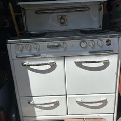 1950’s Wedgewood Stove