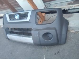 2003-2005 Honda Element Complete Front Bumper With All The Accessories.
