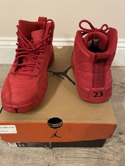 Retro Jordan 12s Size 8.5 Mens