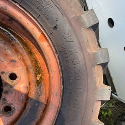 Solid Skid Steer Tires