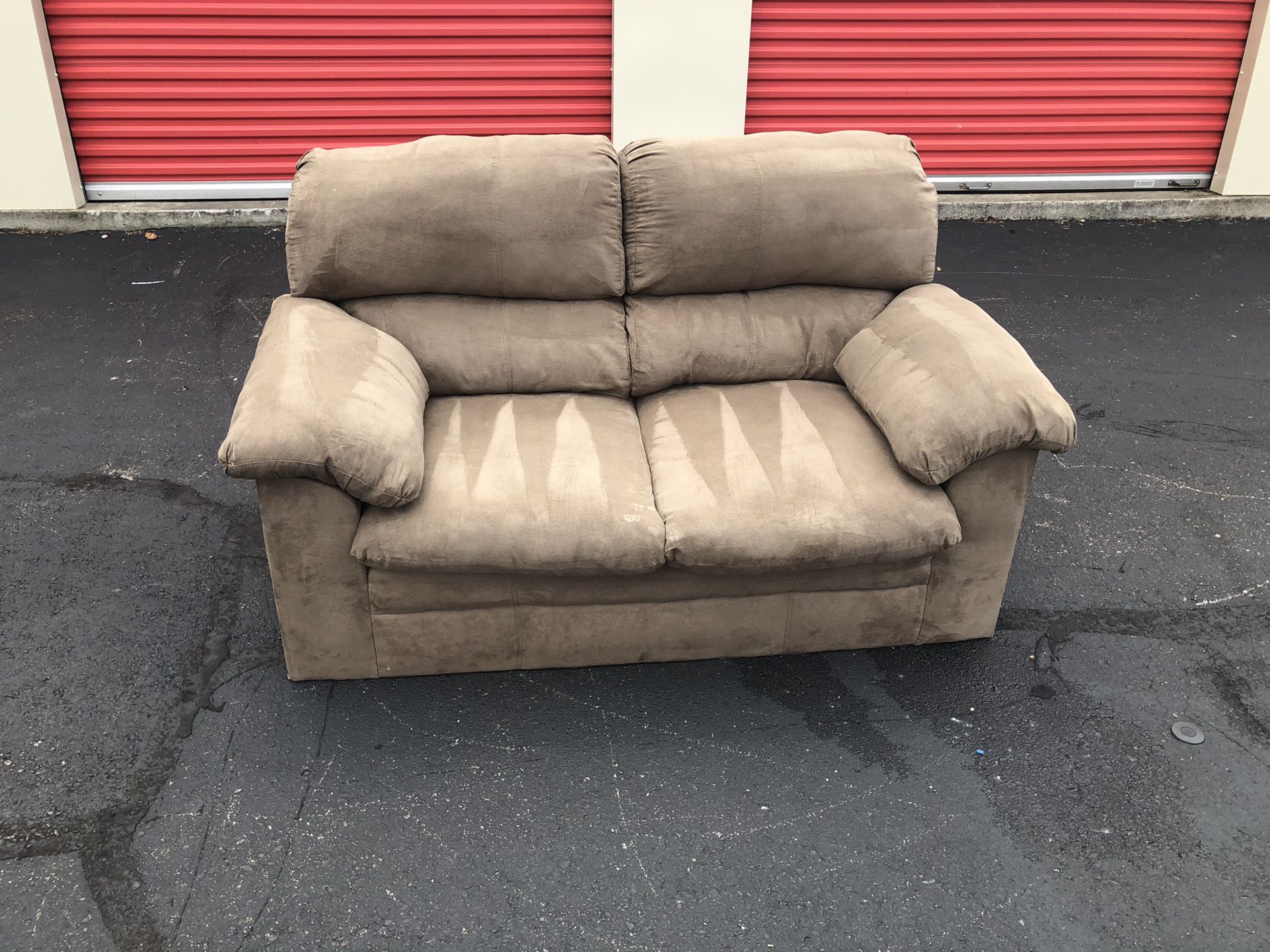 Loveseat FREE DELIVERY