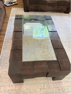 Wood/ glass coffee table