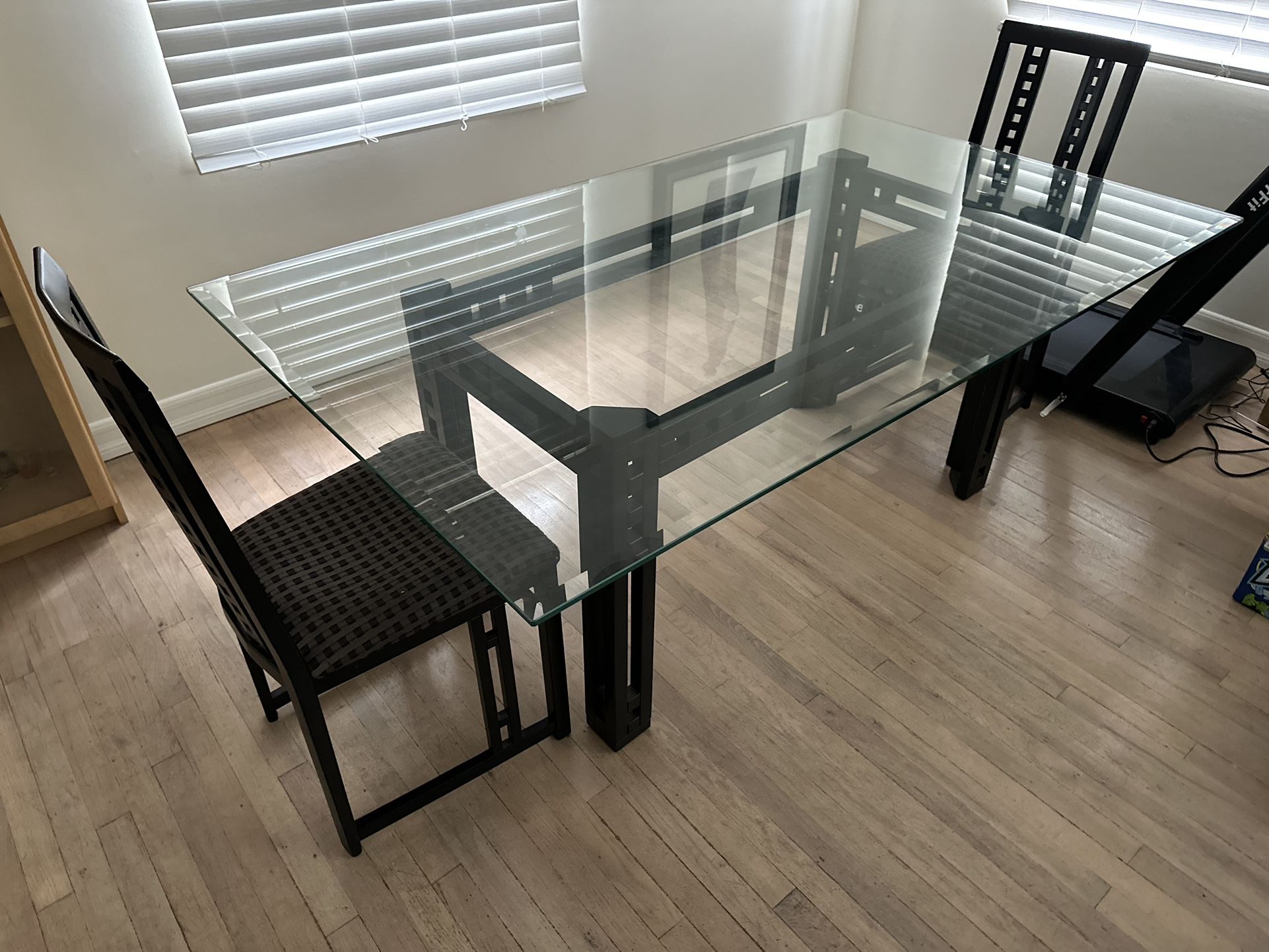 Dining Room Table 