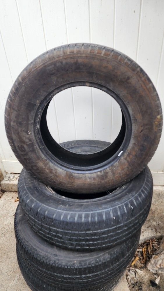 FREE Good Tires P235/70R16 x4