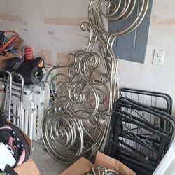 Princess bed w/ canopy