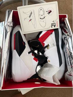 Original Air Jordan XXXIII