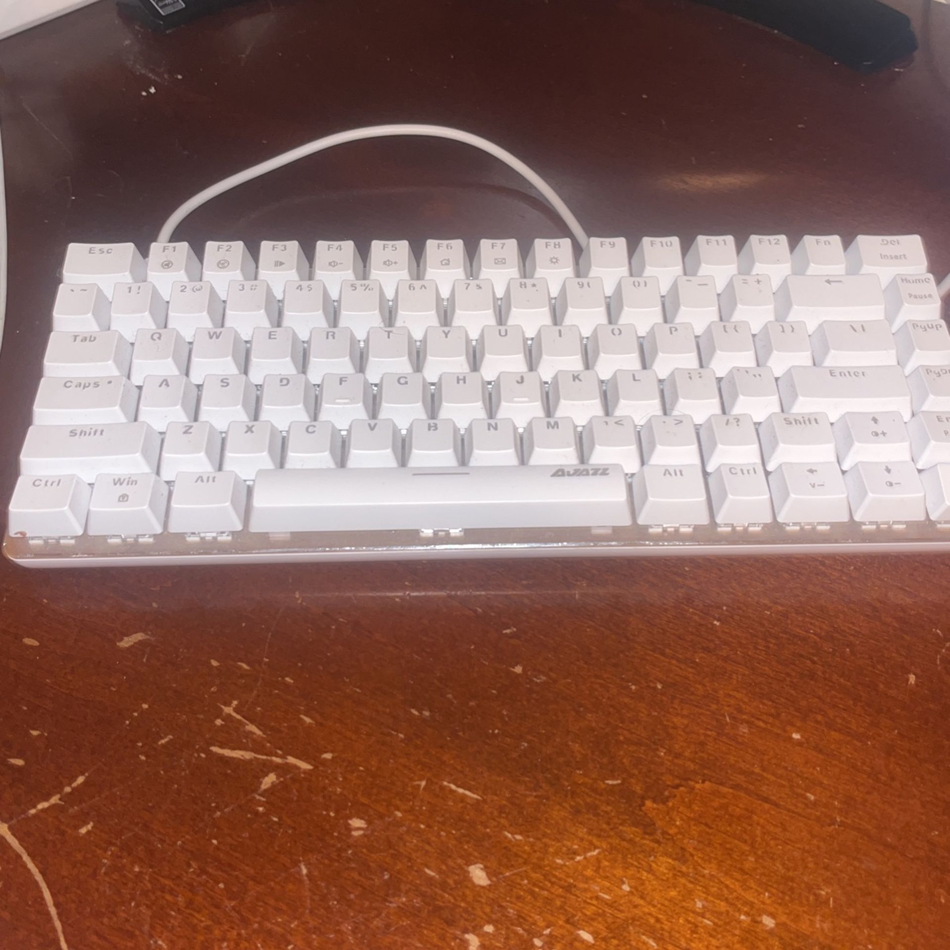 Keyboard for Sale in Los Angeles, CA OfferUp