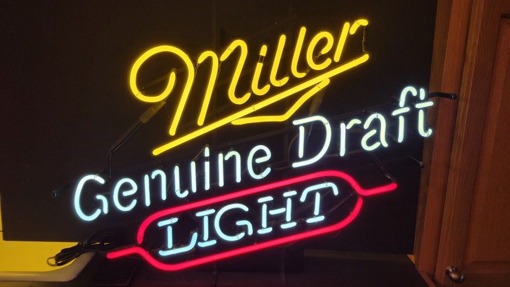 ミラー・ジェニュインドラフトのネオン管 Miller Genuine Draft Light