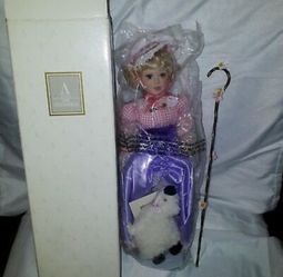 1996 Avon little bo peep doll