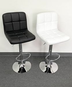 New bar stools in box / adjustable barstools