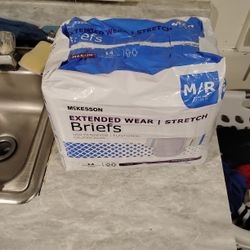 Extended Wear Brief Diapers Stretchy Maximum Absorbency