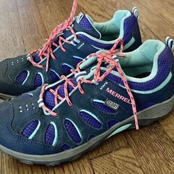 KIDS MERRELL HIKING SHOES