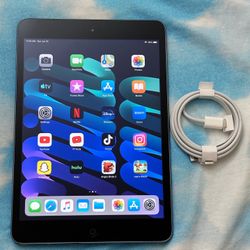 Like New Apple IPad Mini Unlocked