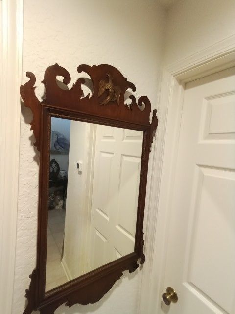 Antique Kindel Oxford Mahogany Frame Federal Mirror Wall Gold Gilt Carved Eagle

