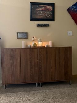 Cabinet with Legs - gabinetes (2)