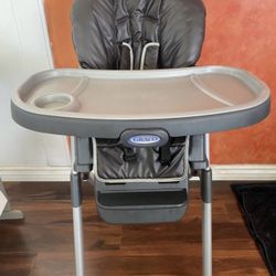 Graco highchair 3 In 1