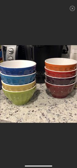 Signature Housewares Incorporated Set Of 8 Bowls