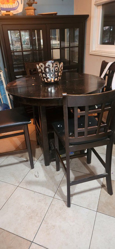 Free Dining Table And 4 Chairs