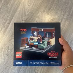 LEGO Icons 40891 Stranger Things WSQK Radio Station 234 pcs New