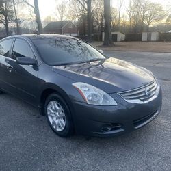 2012 Nissan Altima.   Just Inspected 