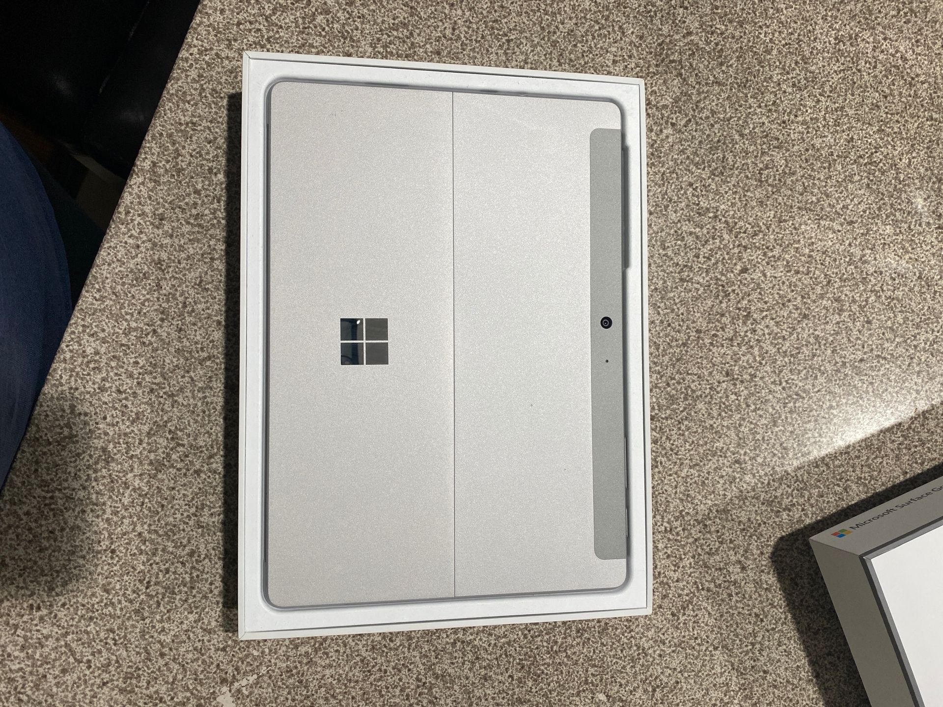 Microsoft Surface Go