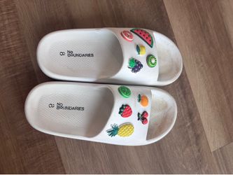 Selling some shoes/sandals