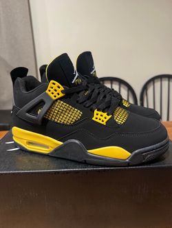 AJ 4 Yellow thunder retro men size 9 , 10