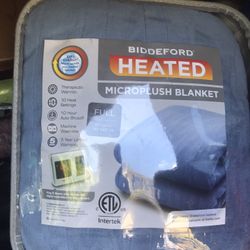 Brand New In Case Heat Blanket Only $40 Firm