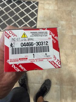 Lexus rear brake shoes