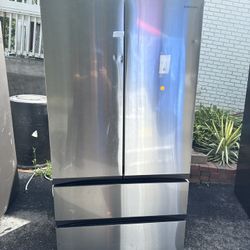 Scratch And Dent Samsung Refrigerator $799