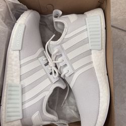 Men’s Women’s Adidas NMD R1 Size 9.5 - New 