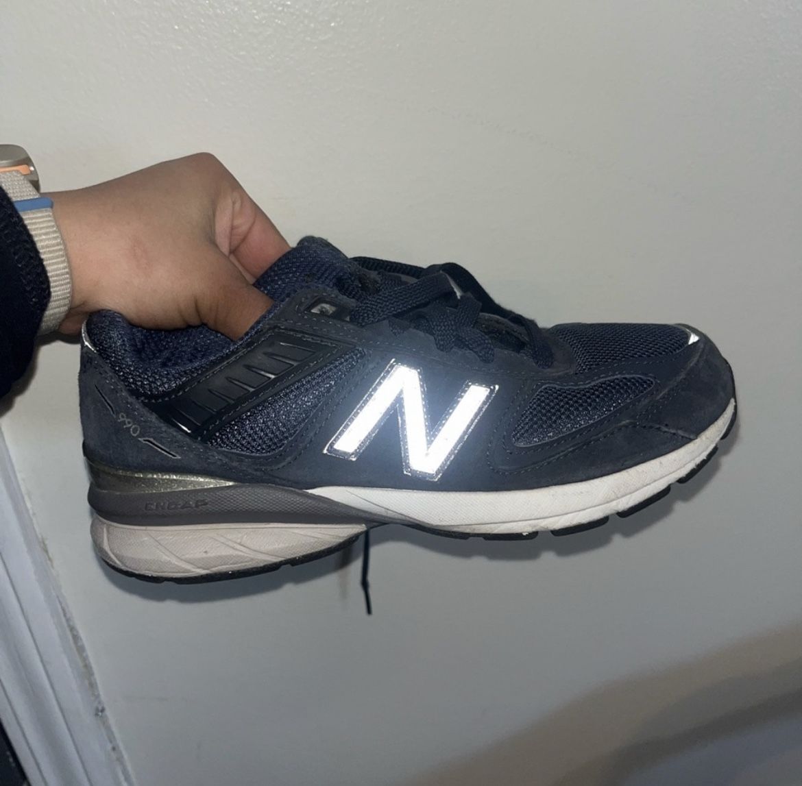 New balance 990v5 Size 4