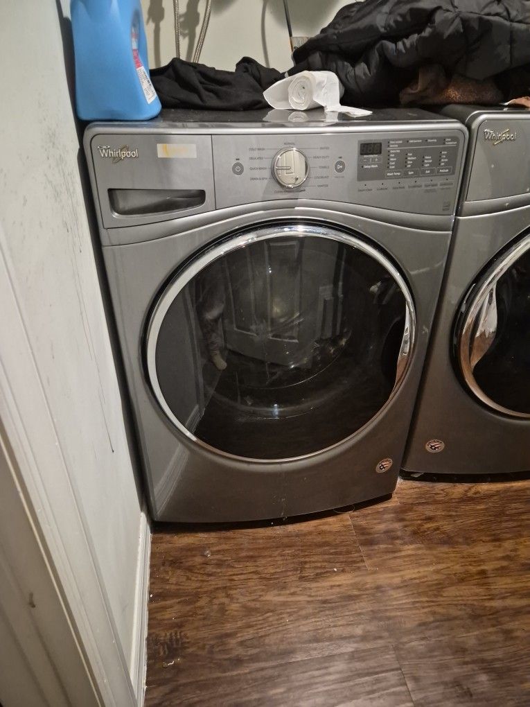 Whirlpool Washer And Dryer Set