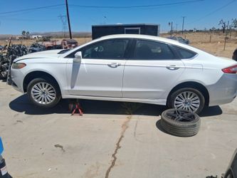 2012 Ford Fusion  2.5L.