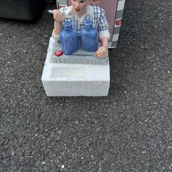 Salt And Pepper shaker