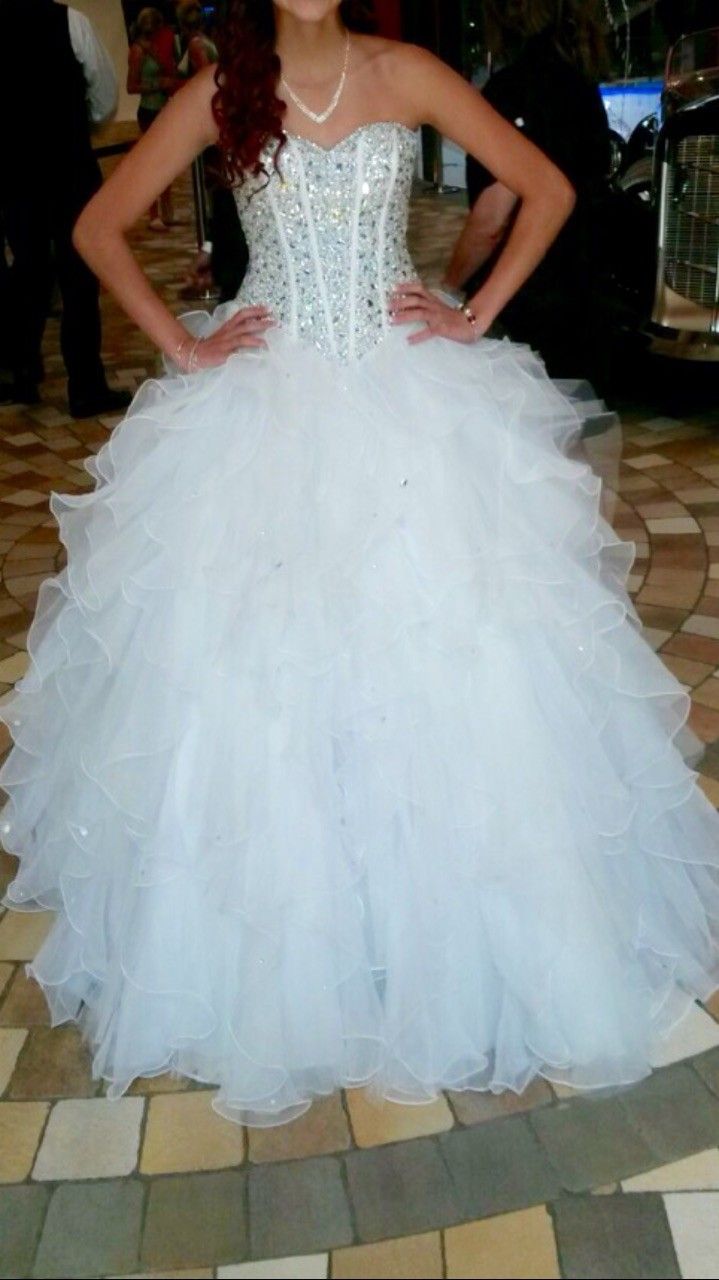 Quinceanera/Sweet 16 Dress white/Quince