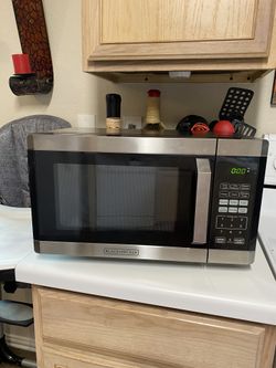 Black and Decker stainless steel microwave