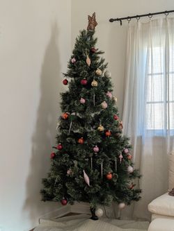 7' Artificial Christmas Tree pre-lit