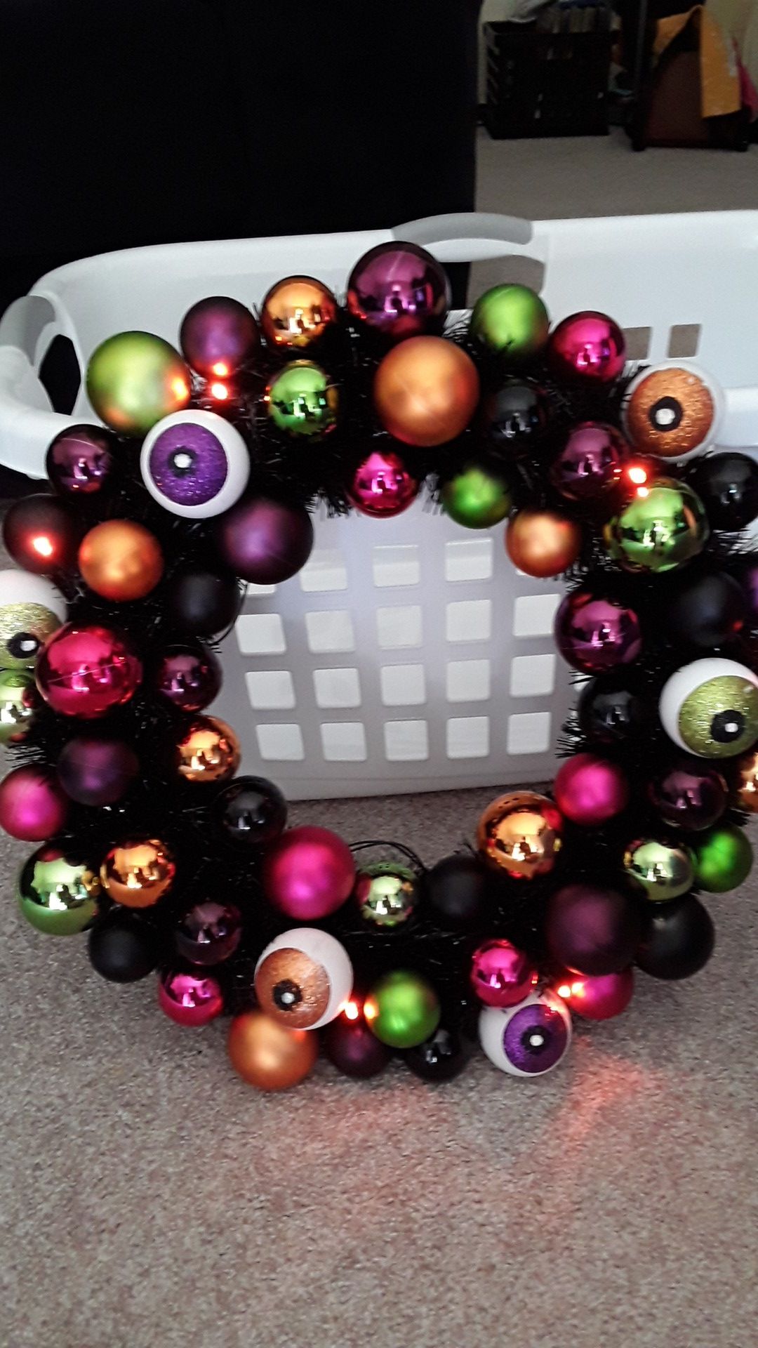Halloween wreath with lights