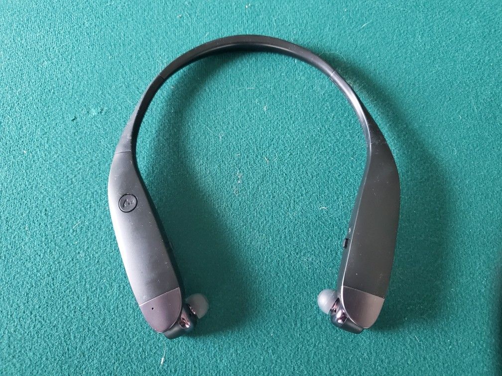 Insignia Bluetooth Headphones