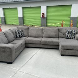 Large Sectional Couch (Free Delivery Local Cities)
