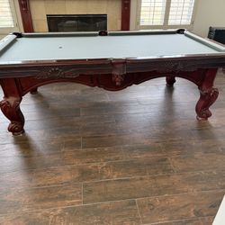 Pool Table 8ft ( Free Delivery & Set Up & New Color Felt Of Your Choice