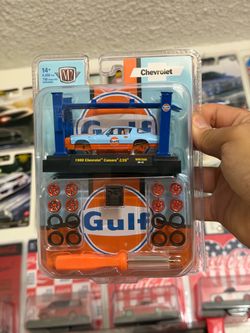 M2 Machines 1980 Chevrolet Camaro Z/28 Gulf Edition