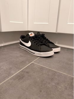 Nike Court Legacy Black Sneakers – Men’s Size 9.5 – Clean Casual Low Tops