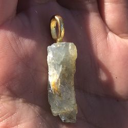 Rough Aquamarine In Gold Plated Pendant 