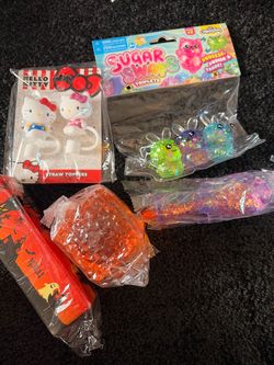 Kids Toy Bundle – Hello Kitty, Sugar Swaps & More