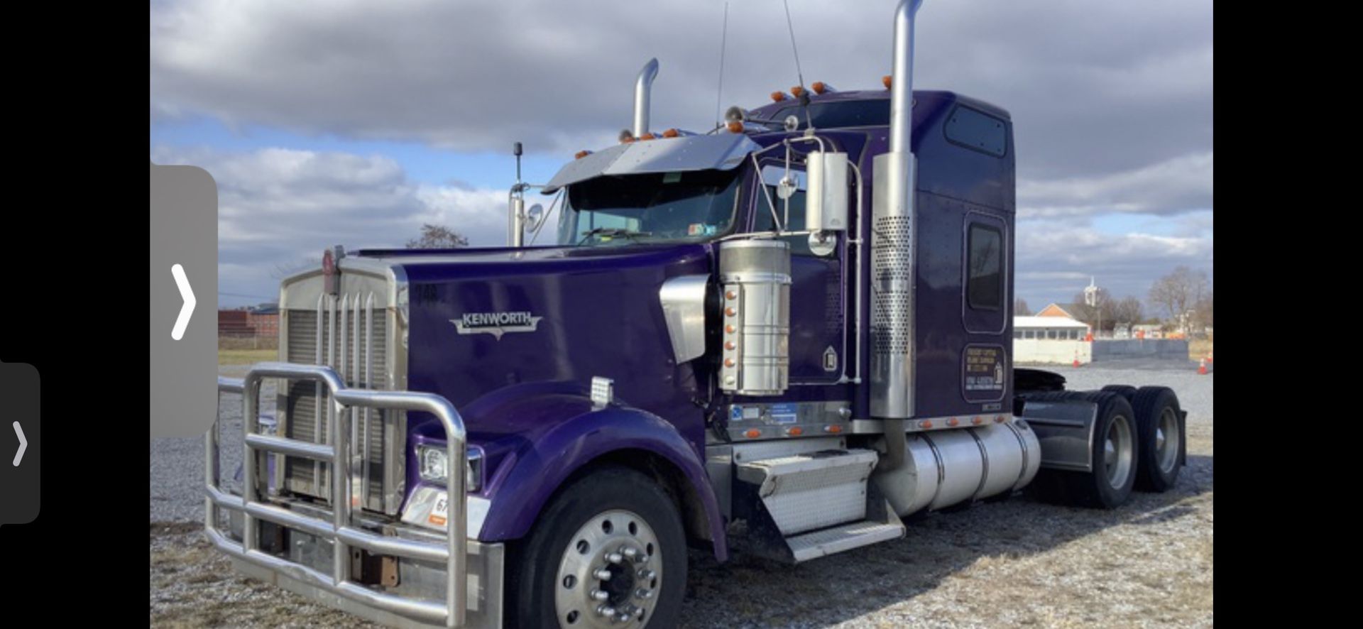 2004 W900L