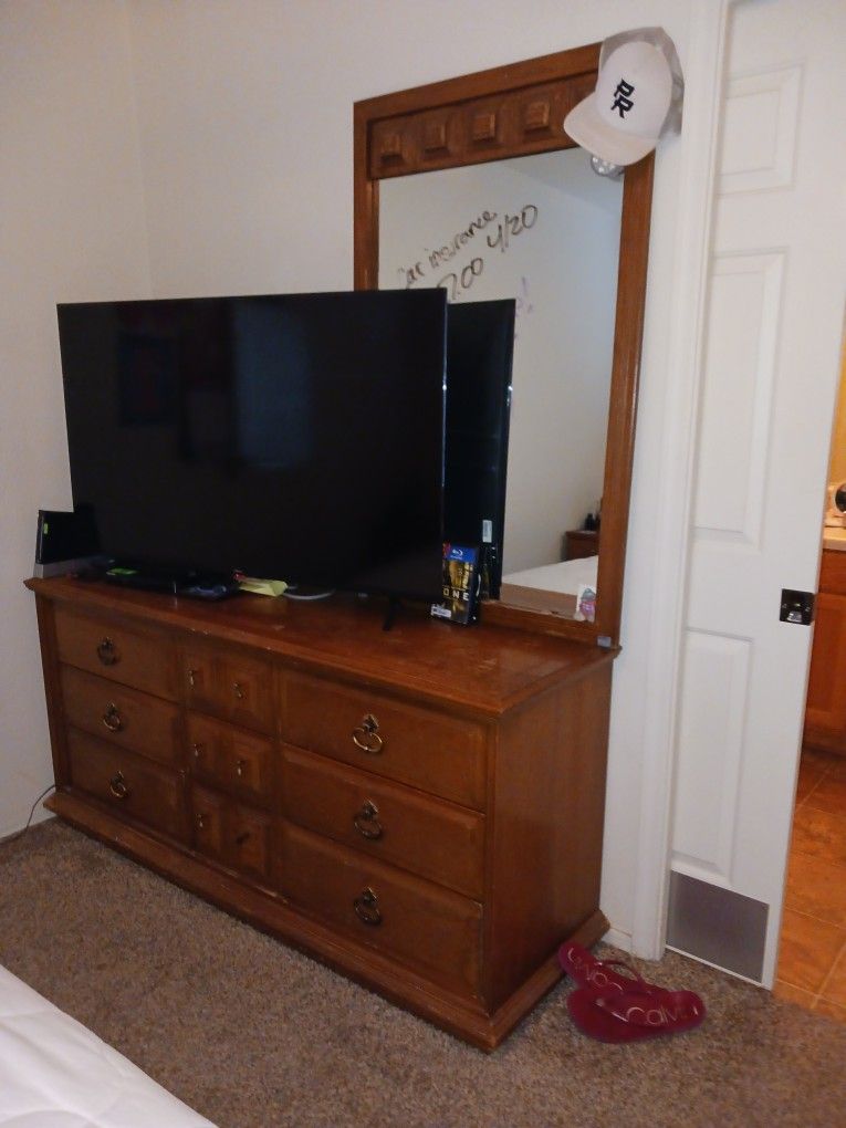 Dresser And Mirror 