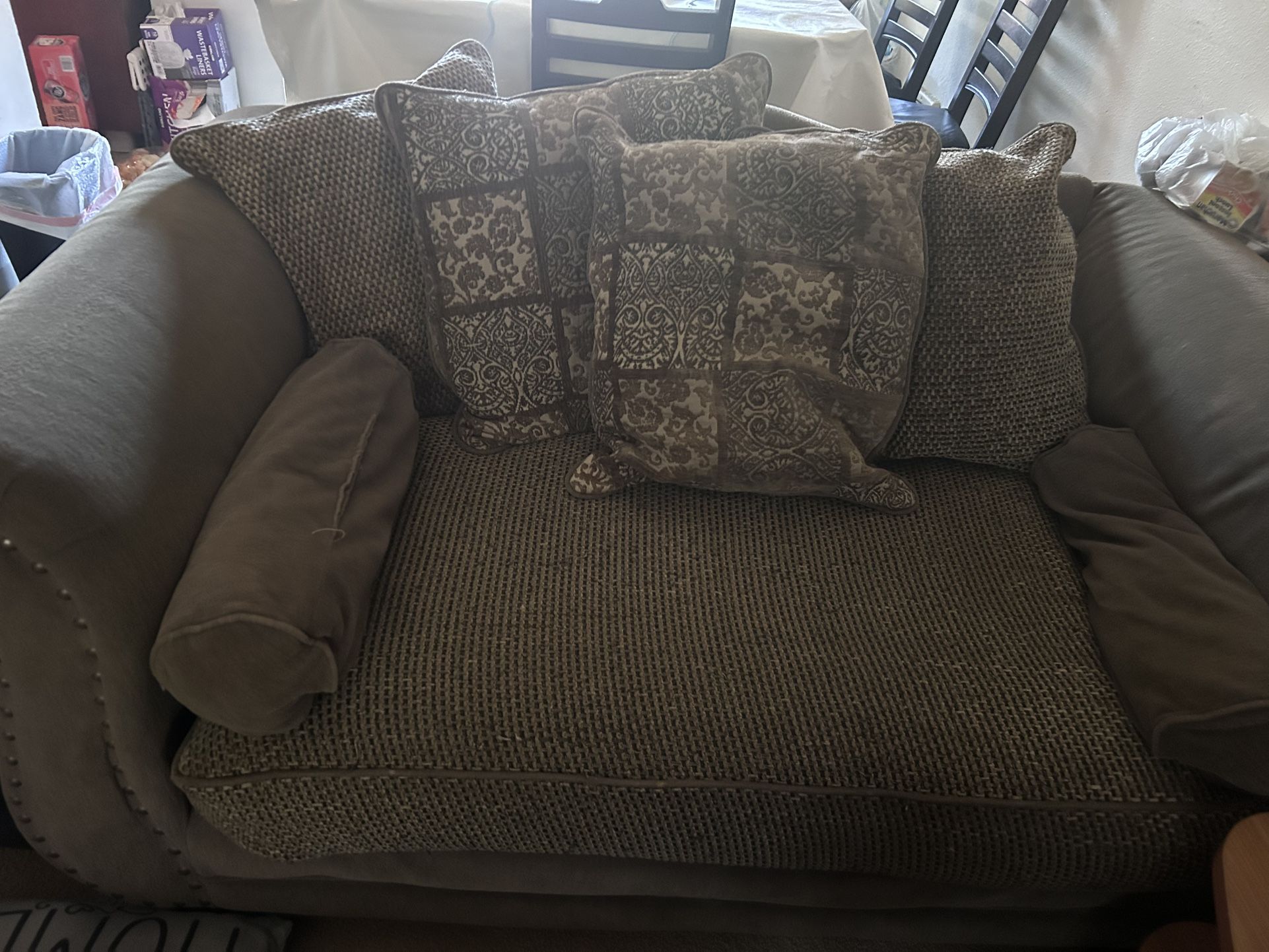 2 Set The Couches